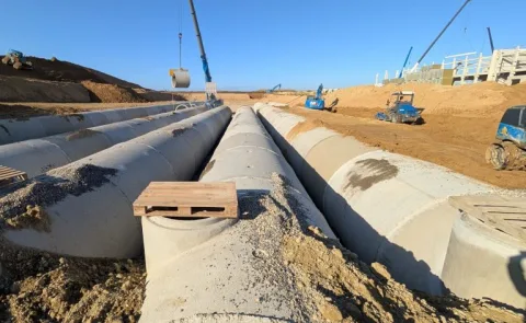 Pose de tuyaux Ø2630 pour bassin de réserve - Onnaing