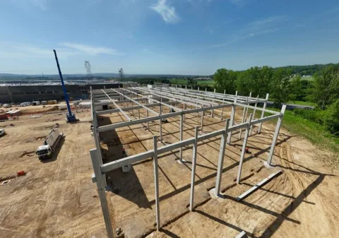 Chantier de Persan (95) : deux bâtiments logistiques en structure béton préfabriquée BEMACO