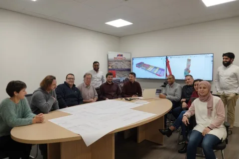 Équipe bureau d'études BEMACO à Serris - ingénieurs et dessinateurs projeteurs
