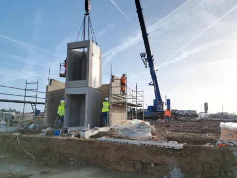 Cage d'ascenseur préfabriquée béton