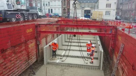 Chantier de génie civil béton préfabriqué