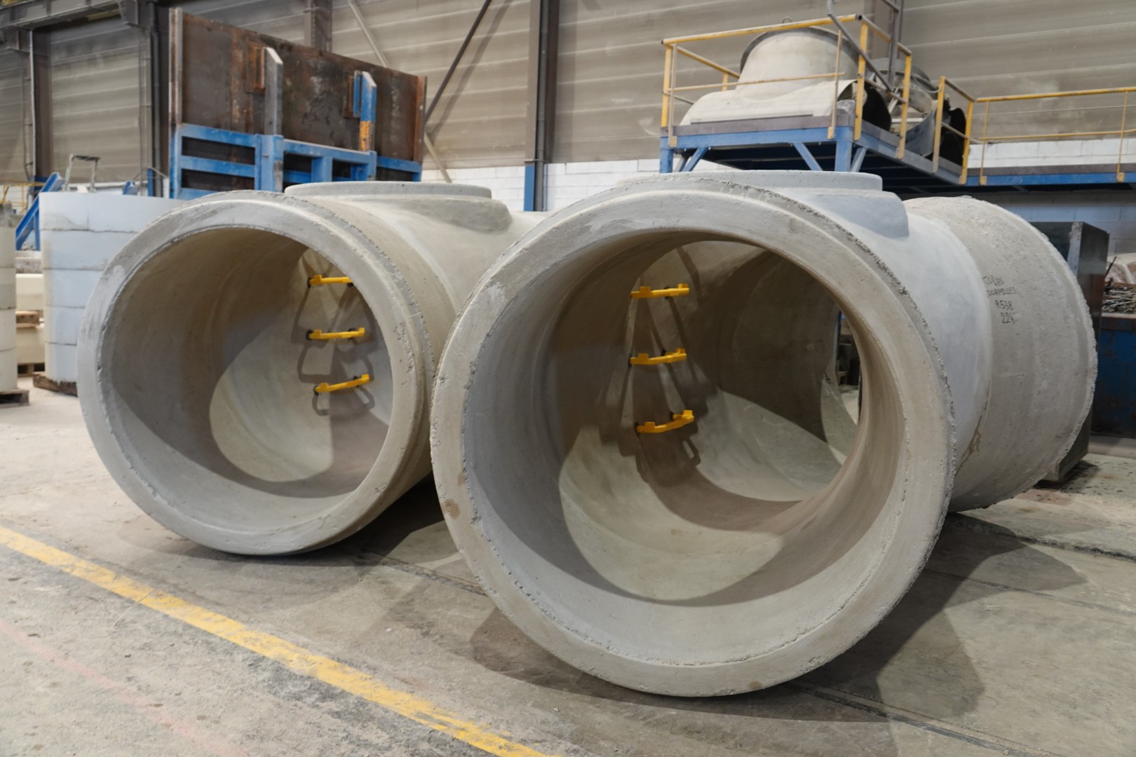 Tuyau coudé désaxé sur mesure - usine BEMACO
